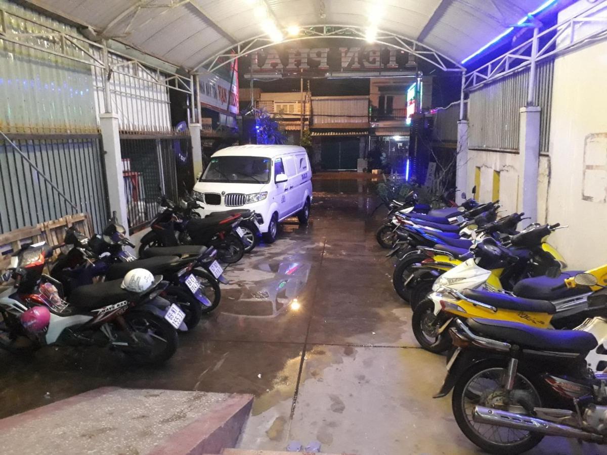 Khách Sạn Tiến Phát Cà Mau Exterior foto
